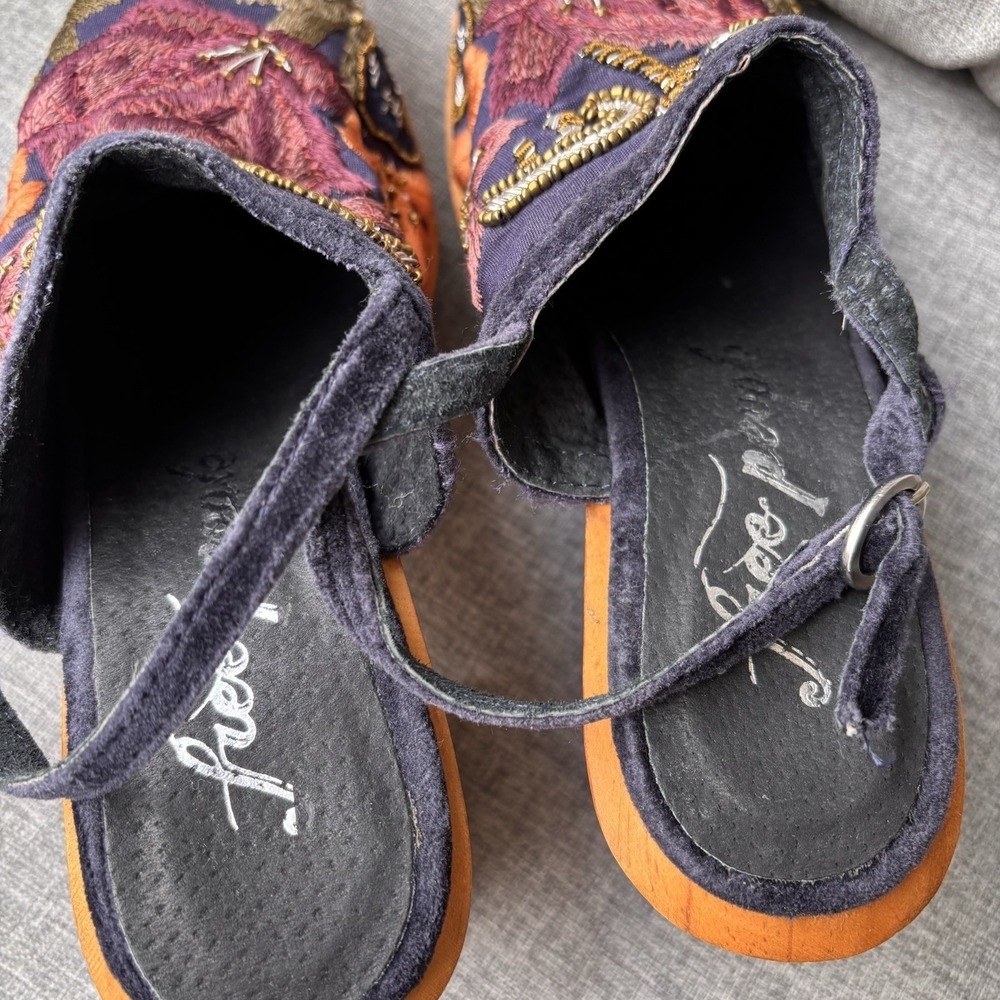 Free People 38/8 Cosmic Storm Navy Embroidered‎ Beaded Wooden Platform Clogs - Picture 8 of 15